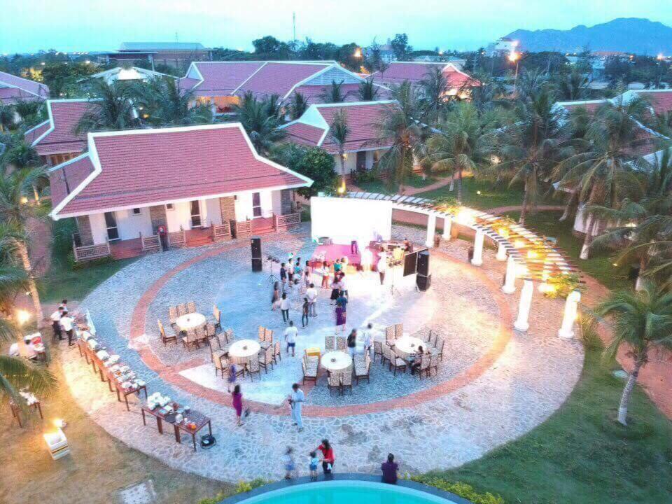 Готель Ninh Thuan Retreat Фанранґ Екстер'єр фото