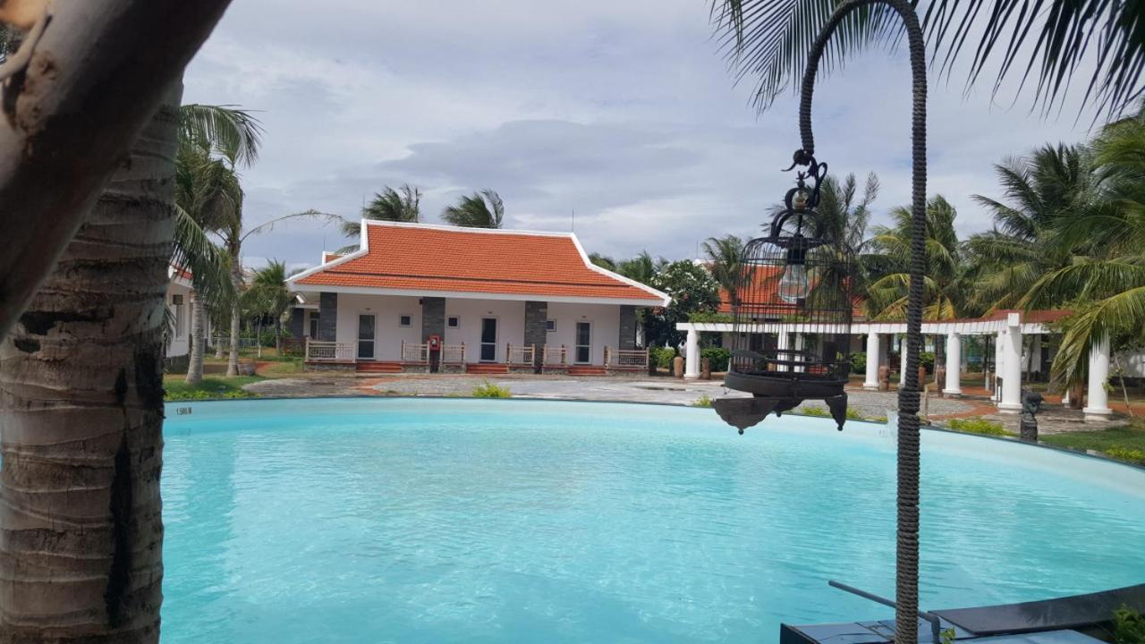 Готель Ninh Thuan Retreat Фанранґ Екстер'єр фото